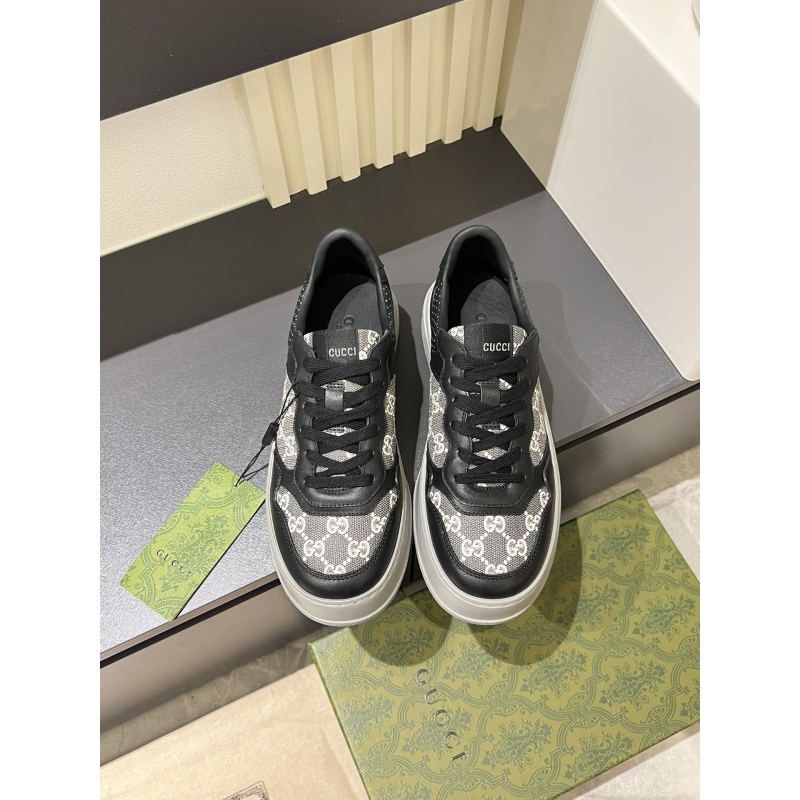 G*u*i casual shoes